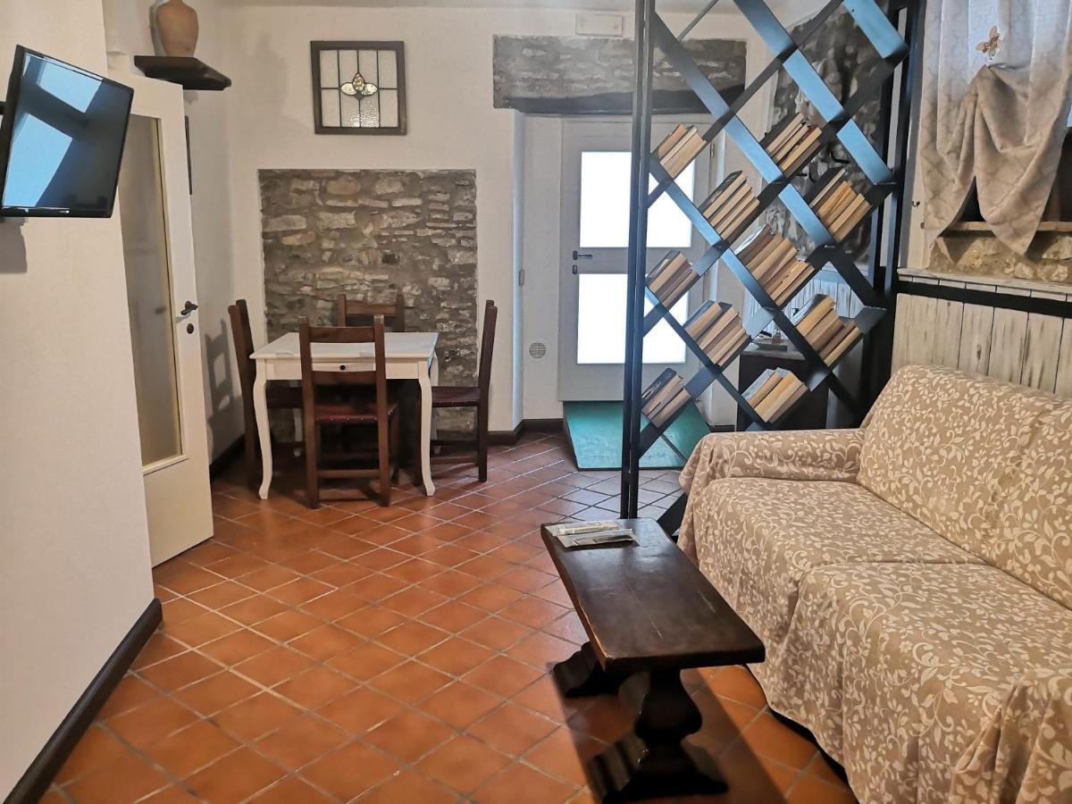 Il Torrione Bed & Breakfast Castiglione del Lago Exterior photo