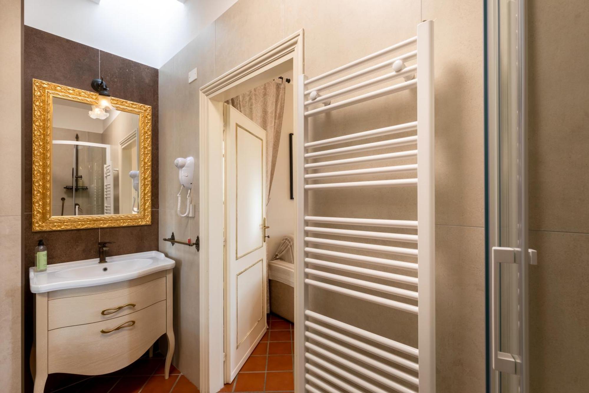 Il Torrione Bed & Breakfast Castiglione del Lago Exterior photo