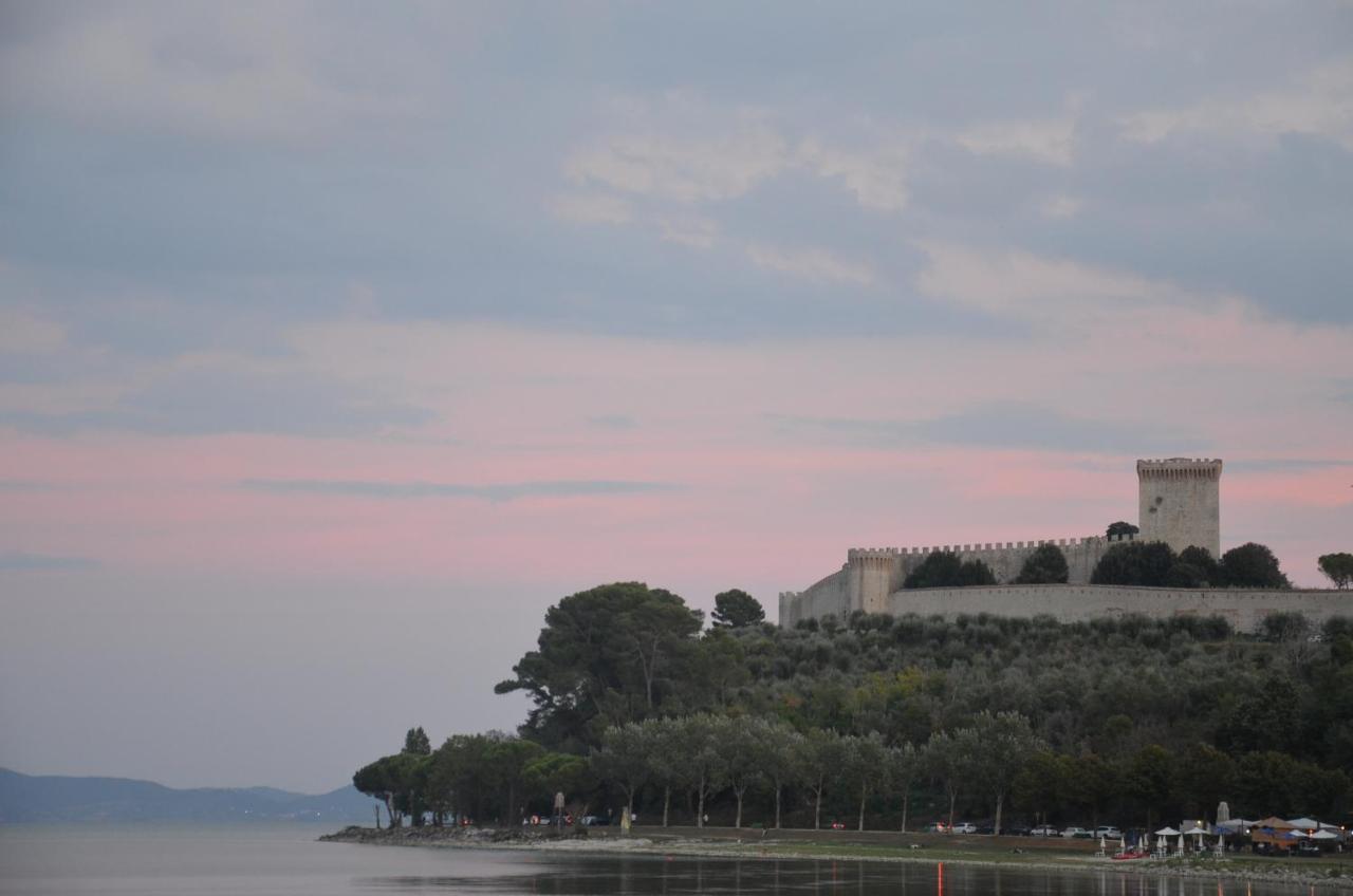Il Torrione Bed & Breakfast Castiglione del Lago Exterior photo